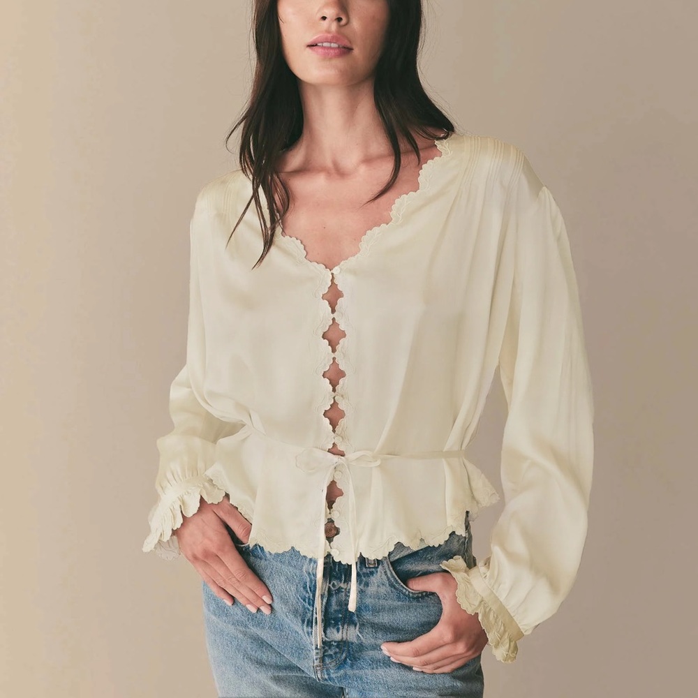 Doen Elayne Top in Mother of Pearl